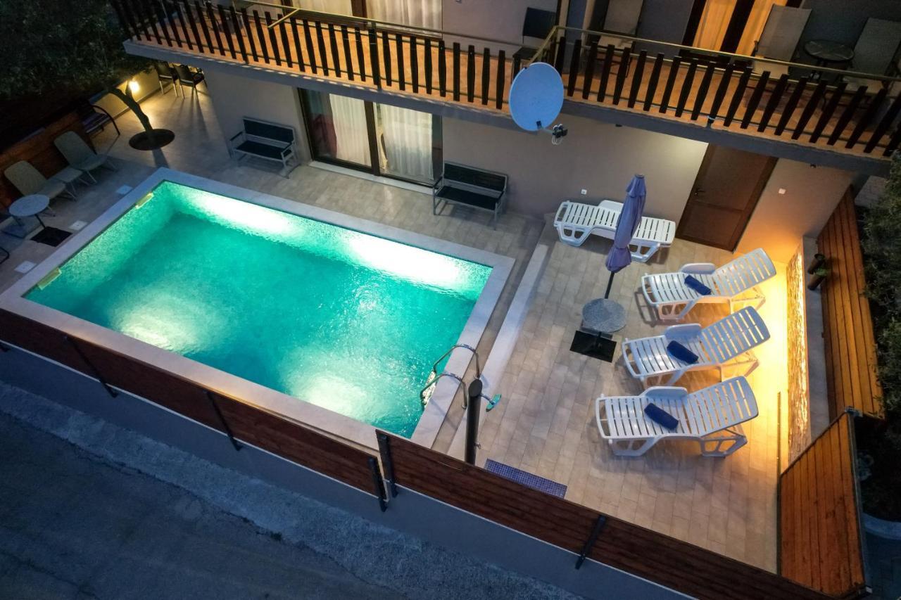 Pool Apartments Julia Zadar Exterior photo