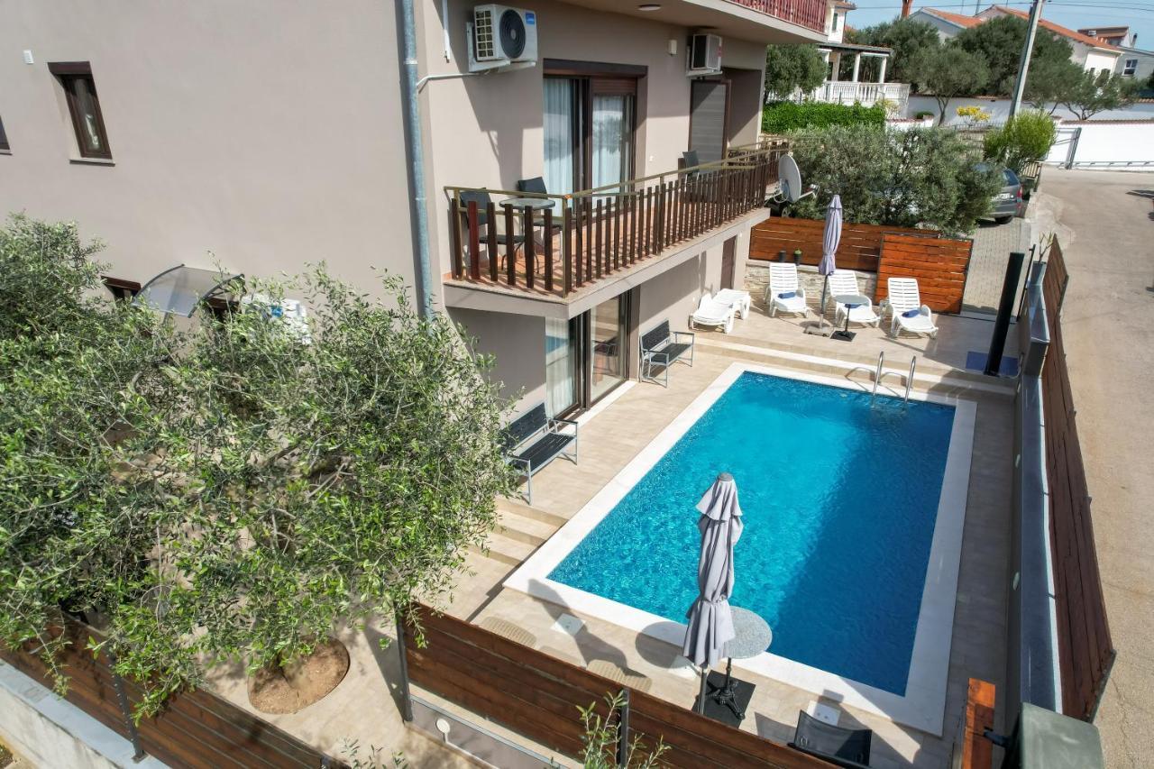 Pool Apartments Julia Zadar Exterior photo
